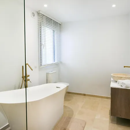 Dream Beach-side With Sea Views & Close To Golf 别墅 *