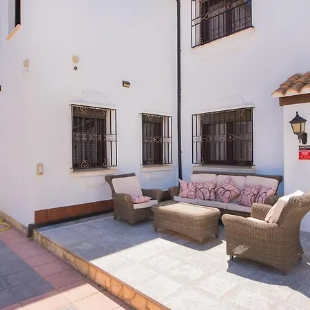 Dream Beach-side With Sea Views & Close To Golf