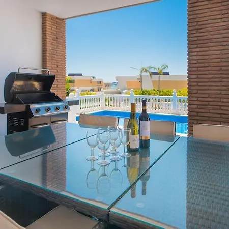Dream Beach-side With Sea Views & Close To Golf *