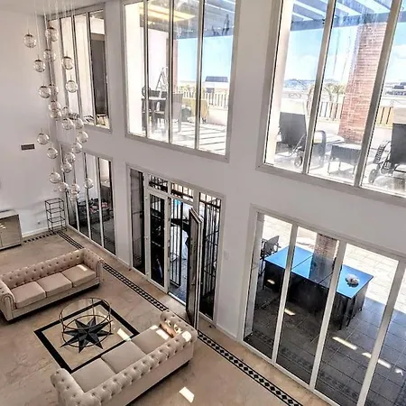Dream Beach-side With Sea Views & Close To Golf *