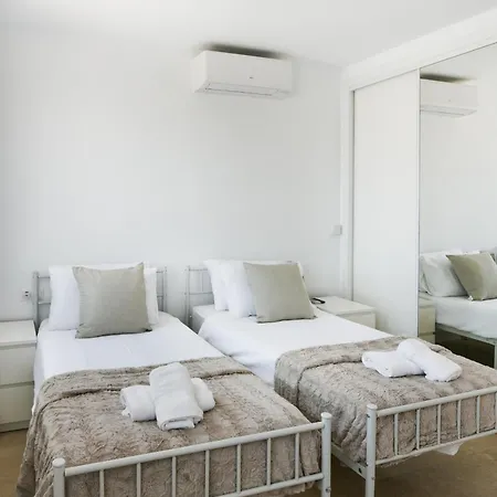 Villa Dream Beach-side With Sea Views & Close To Golf El Faro