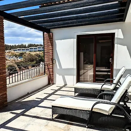 Villa Dream Beach-side With Sea Views & Close To Golf *