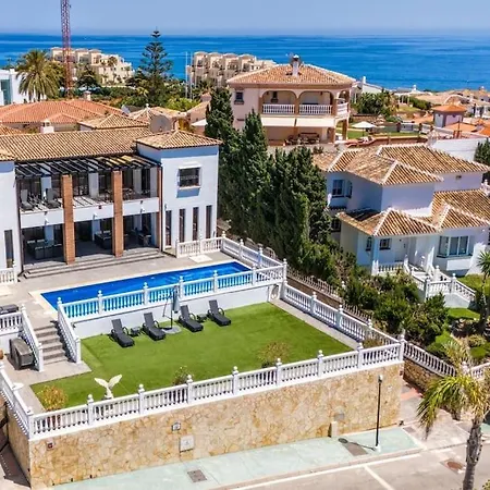 Villa Dream Beach-side With Sea Views & Close To Golf *