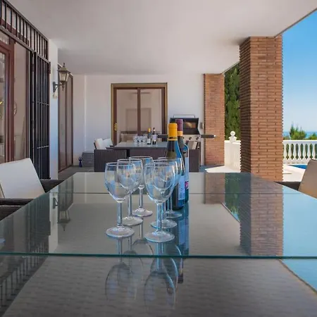 Villa Dream Beach-side With Sea Views & Close To Golf
