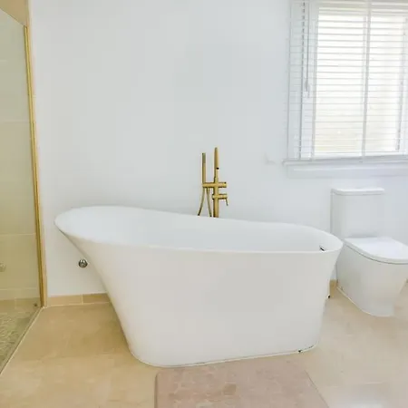 Dream Beach-side With Sea Views & Close To Golf Villa